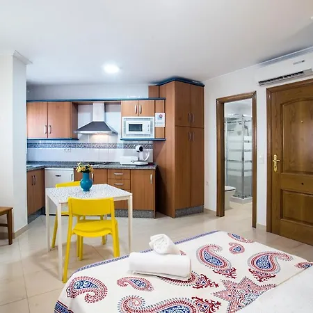 Amat - Only Adult - Playa El Bajondillo Apartament *