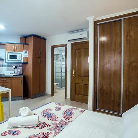Amat - Only Adult - Playa El Bajondillo Apartament *